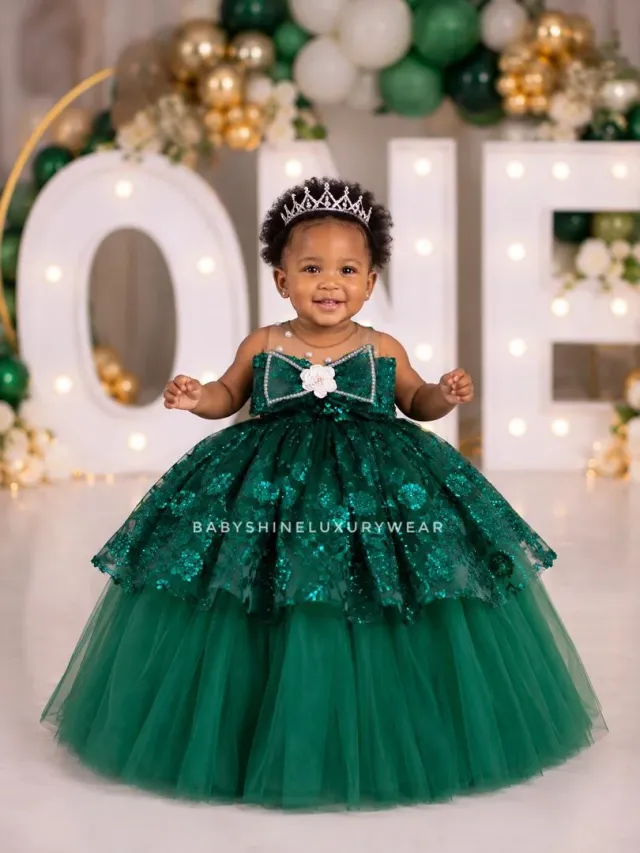 Emerald Green Lace Gown