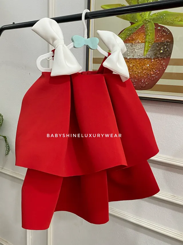 Twin sister red and white